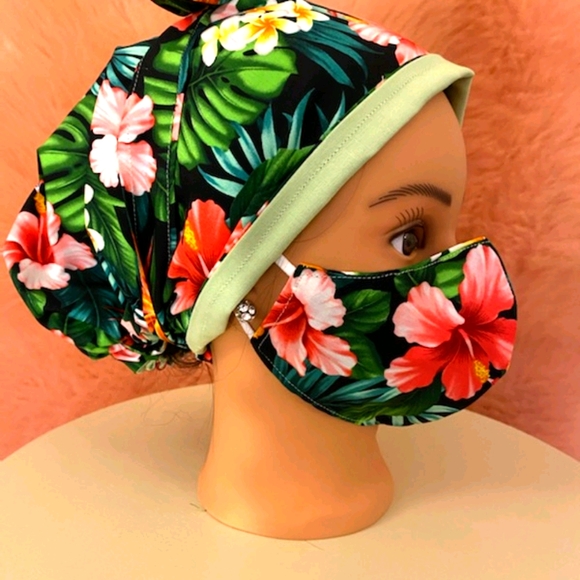 Reversible Scrub Cap and Mask - Picture 2 of 4